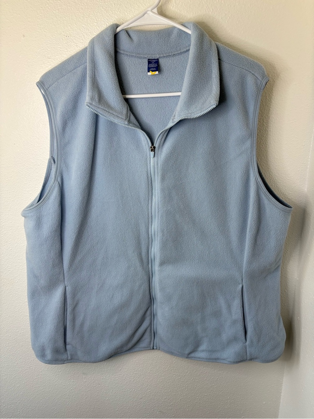 Old Navy Women’s Light Blue Fleece Vest with Full Zip - 2XL